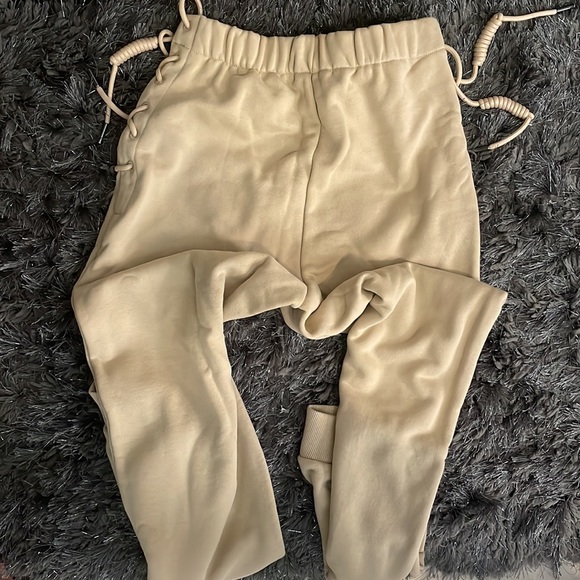 Forever 21 French Terry beige lace up joggers size small - Picture 7 of 11